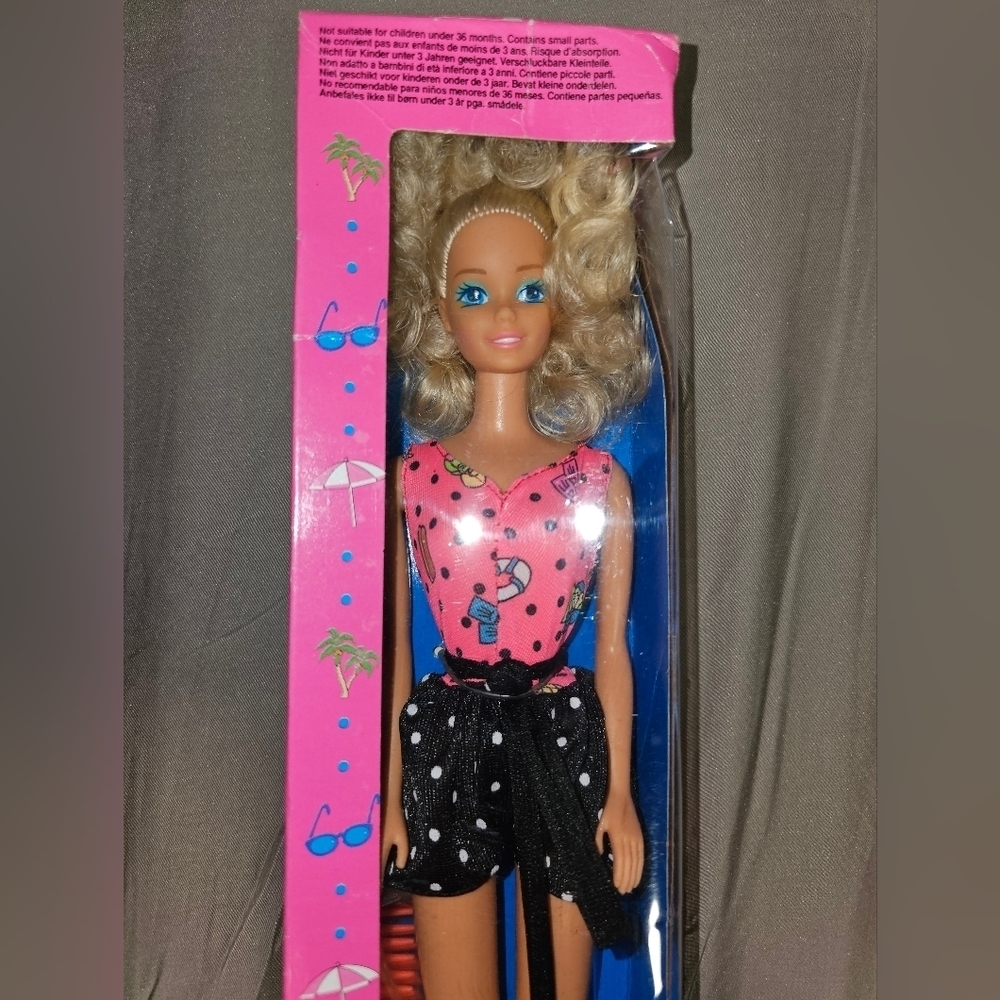 Vintage Barbie Capri Doll 1990 Mattel Sealed In Box - Picture 7 of 7